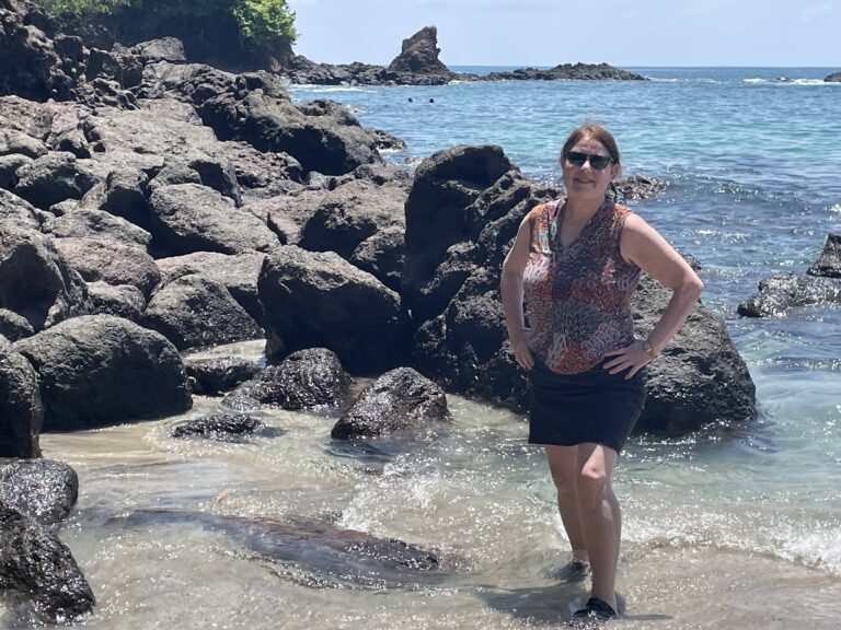 Costa Rica Beach 768x576